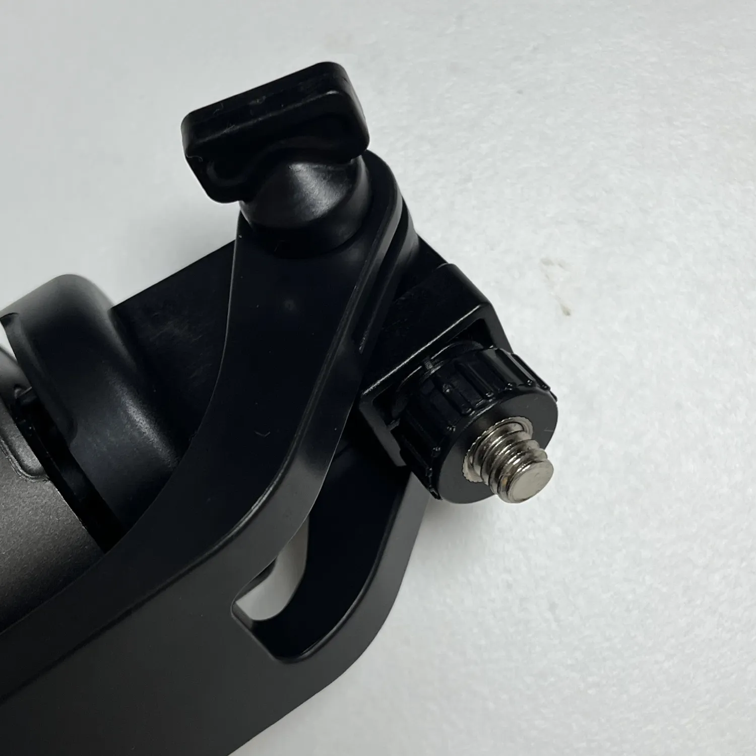 google pixelに最適な自撮り棒の三脚ネジ