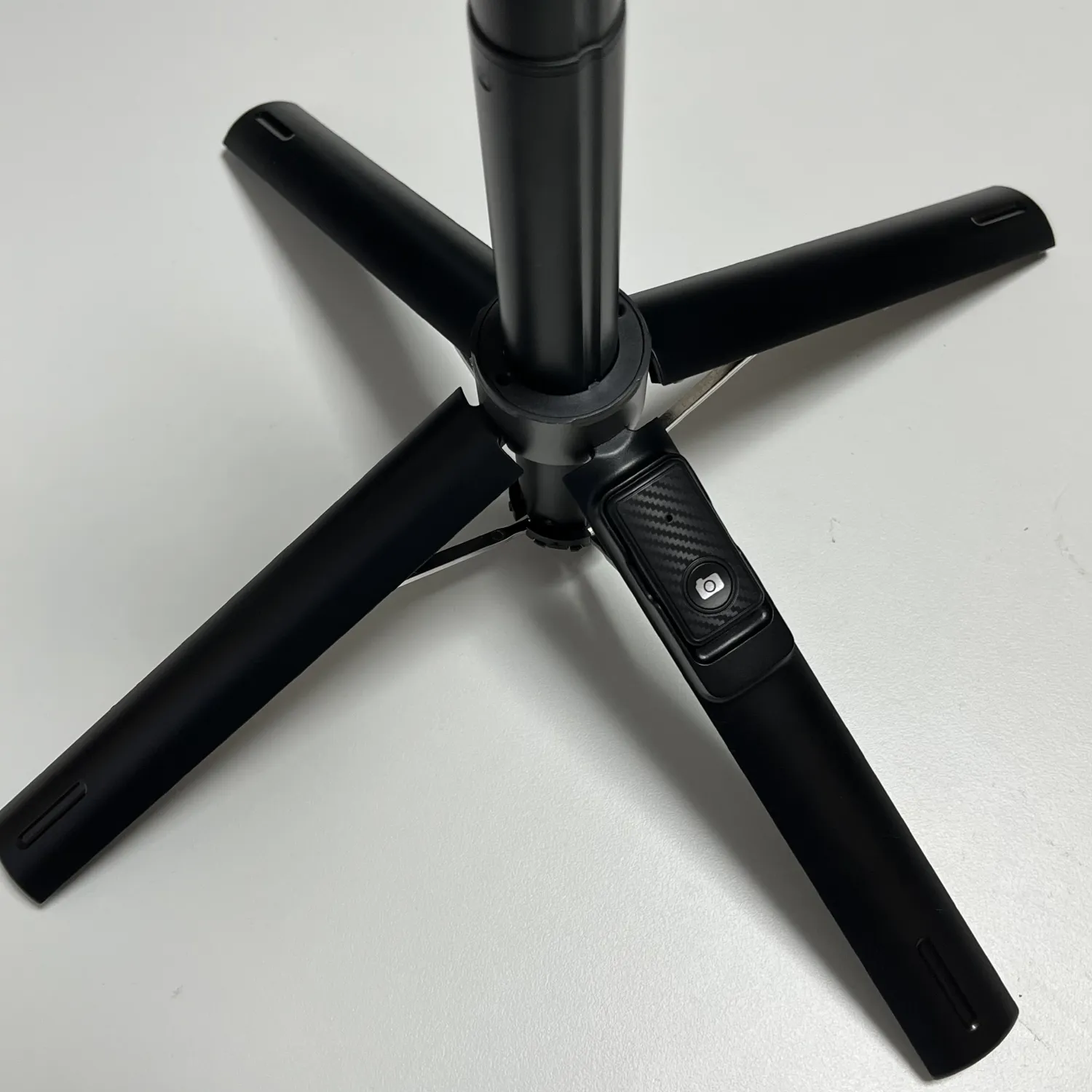 google pixelに最適な自撮り棒の四脚